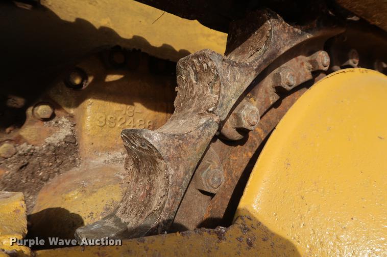 image for item DG3327 1973 Caterpillar 977L track loader