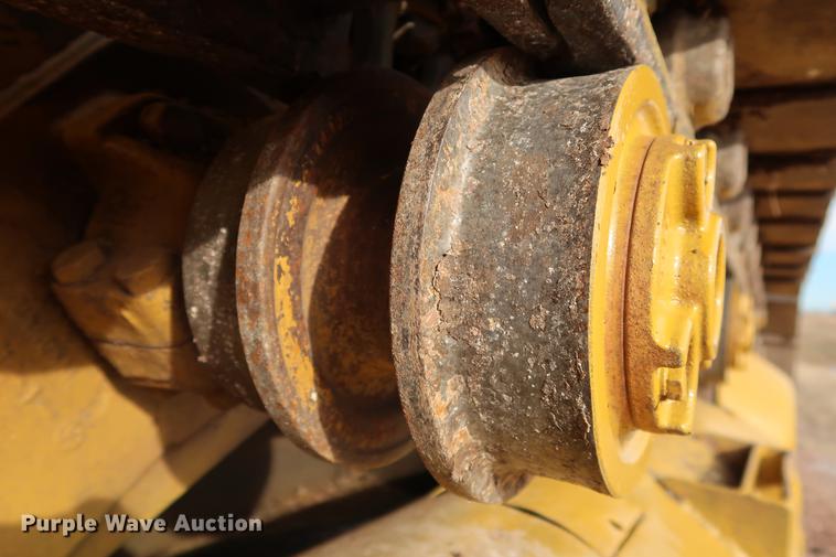 image for item DG3327 1973 Caterpillar 977L track loader