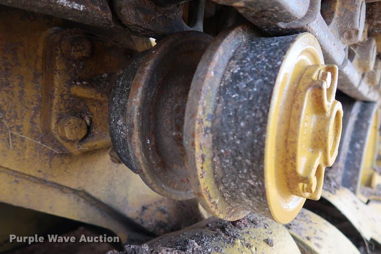 image for item DG3327 1973 Caterpillar 977L track loader