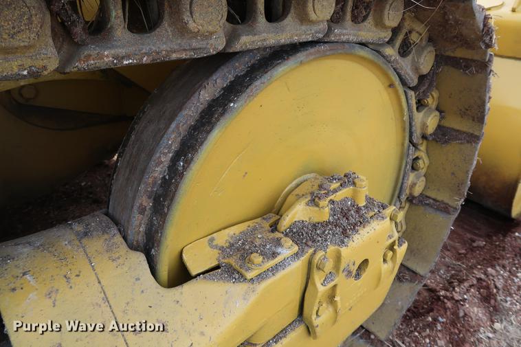 image for item DG3327 1973 Caterpillar 977L track loader