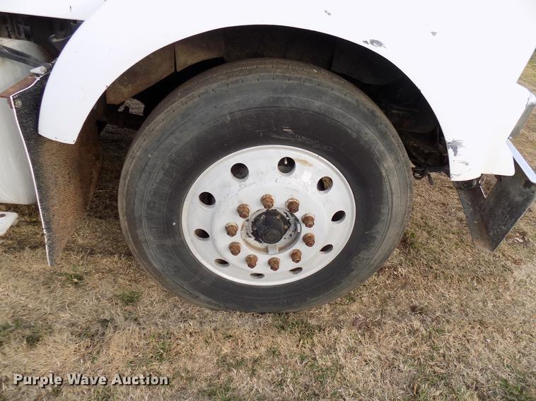 image for item DG3328 2007 Kenworth T800 dump truck