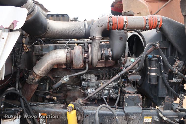 image for item DG3336 1992 Mack RD688S vacuum truck