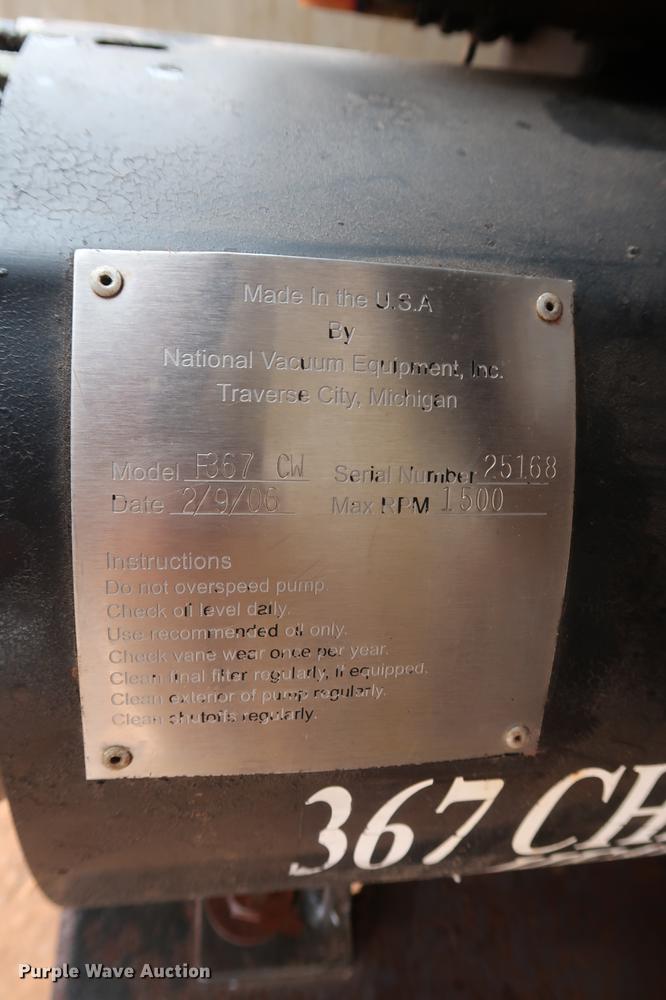 image for item DG3336 1992 Mack RD688S vacuum truck