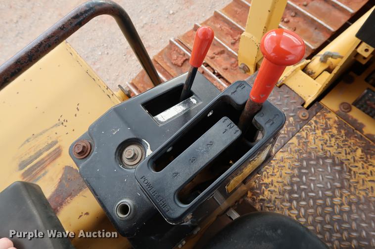 image for item DG3338 1997 John Deere 650G LGP Series IV dozer