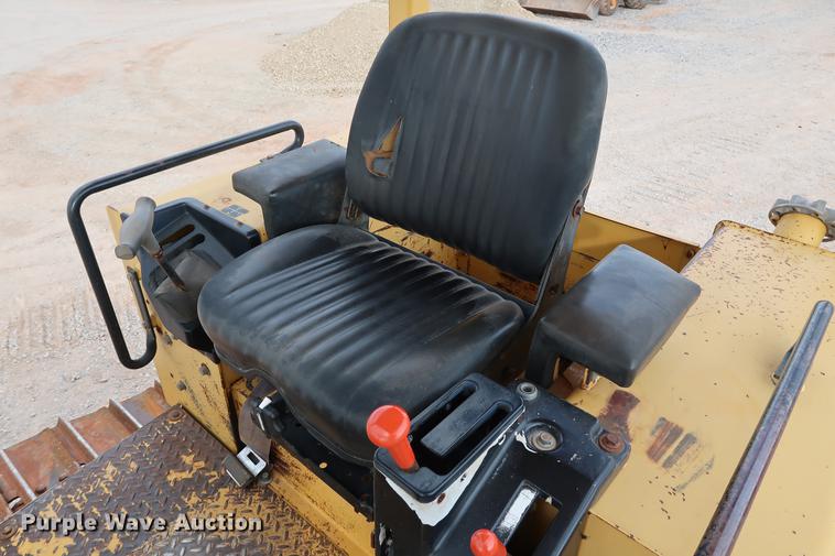 image for item DG3338 1997 John Deere 650G LGP Series IV dozer