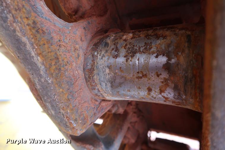 image for item DG3338 1997 John Deere 650G LGP Series IV dozer