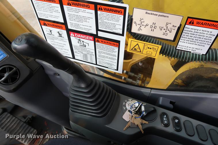 image for item DG3339 2012 Komatsu PC200LC-8 excavator