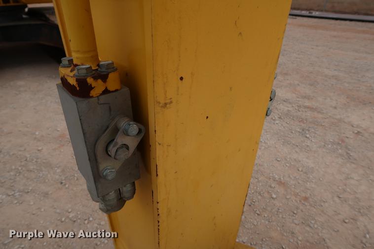 image for item DG3339 2012 Komatsu PC200LC-8 excavator