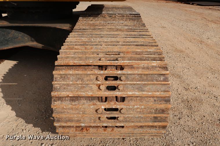 image for item DG3339 2012 Komatsu PC200LC-8 excavator