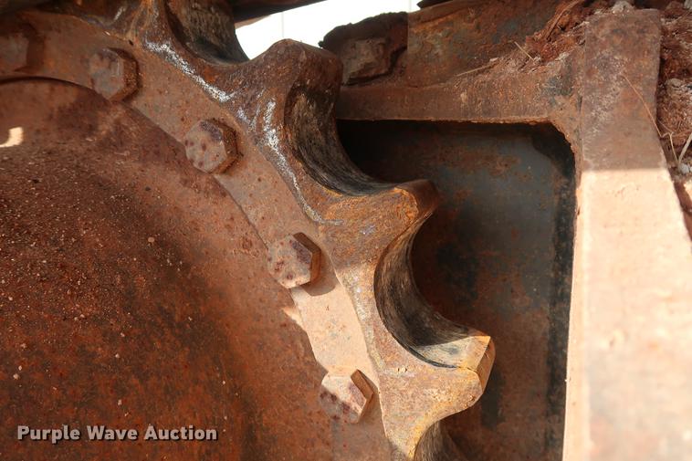 image for item DG3339 2012 Komatsu PC200LC-8 excavator