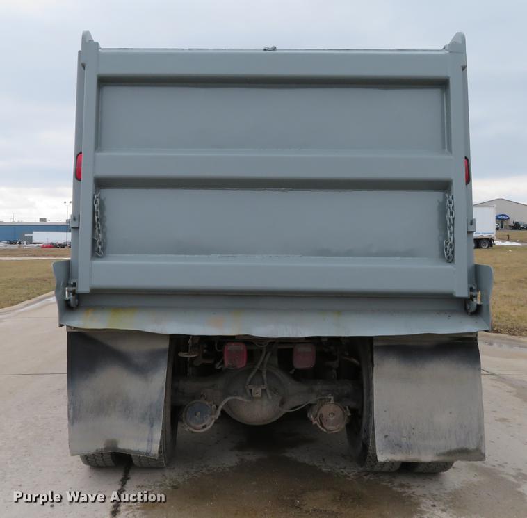 image for item DG3816 2004 Western Star 4900FA dump truck
