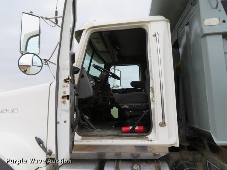 image for item DG3816 2004 Western Star 4900FA dump truck