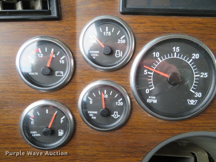 image for item DG3816 2004 Western Star 4900FA dump truck