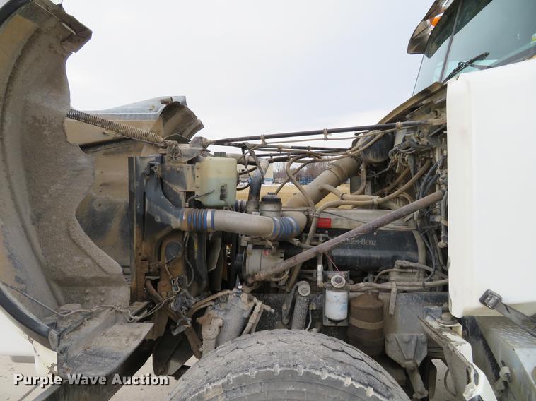 image for item DG3816 2004 Western Star 4900FA dump truck