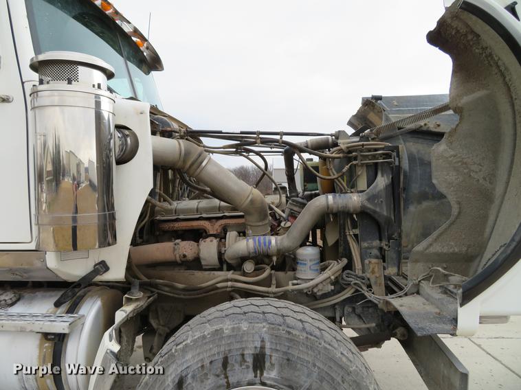 image for item DG3816 2004 Western Star 4900FA dump truck