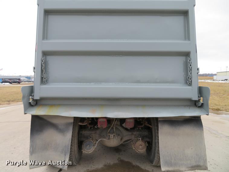 image for item DG3816 2004 Western Star 4900FA dump truck