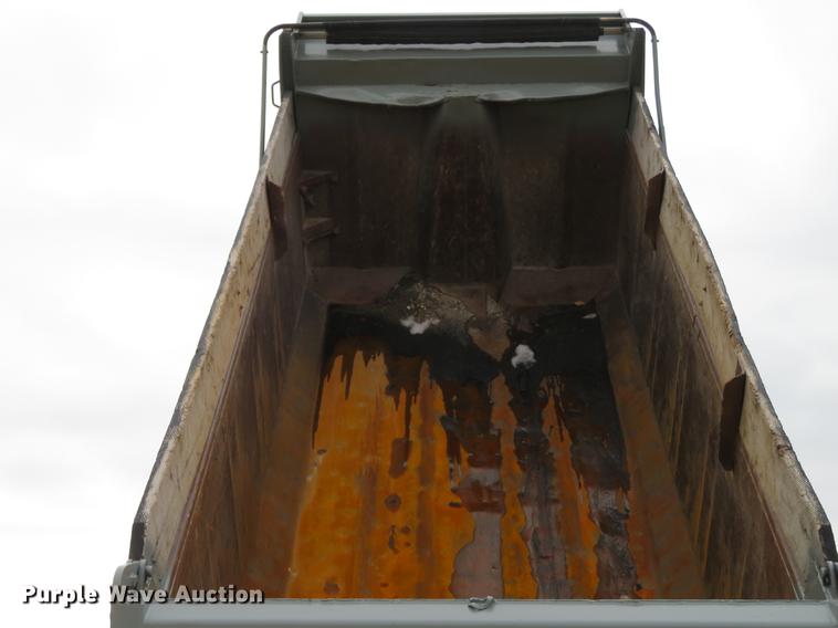 image for item DG3816 2004 Western Star 4900FA dump truck