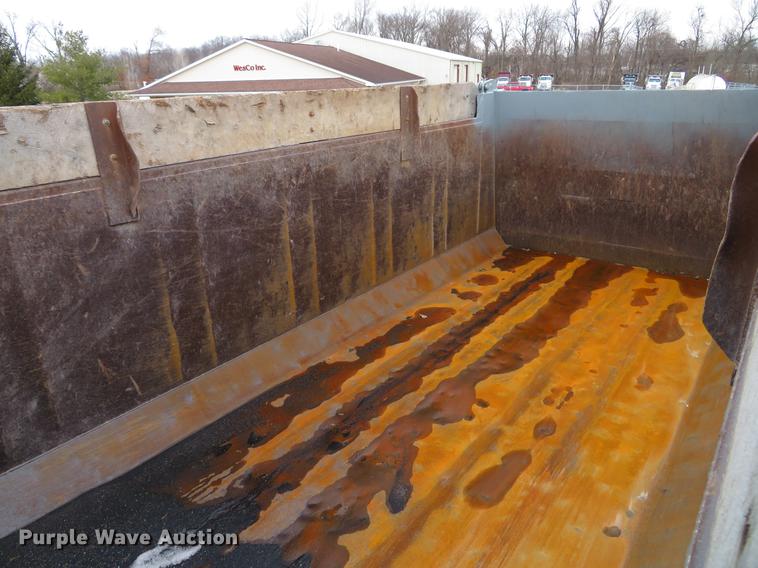 image for item DG3816 2004 Western Star 4900FA dump truck