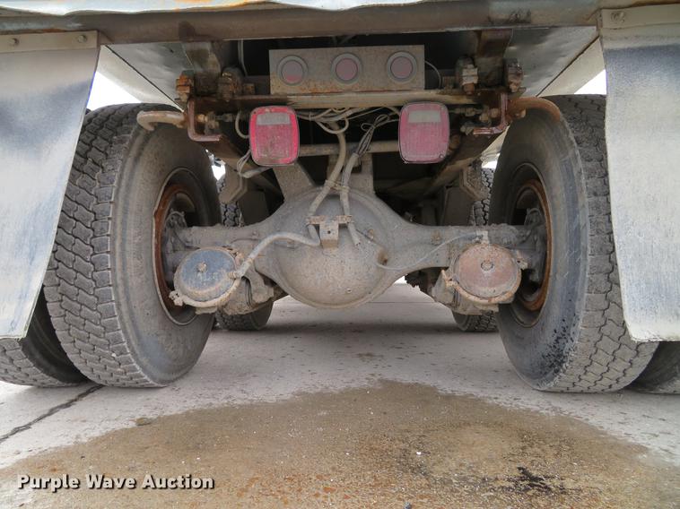 image for item DG3816 2004 Western Star 4900FA dump truck