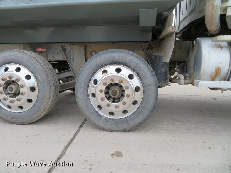 image for item DG3816 2004 Western Star 4900FA dump truck