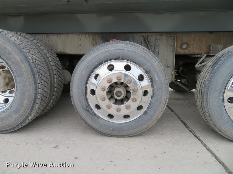 image for item DG3816 2004 Western Star 4900FA dump truck