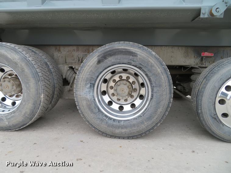 image for item DG3816 2004 Western Star 4900FA dump truck