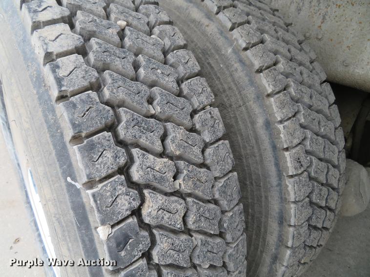 image for item DG3816 2004 Western Star 4900FA dump truck