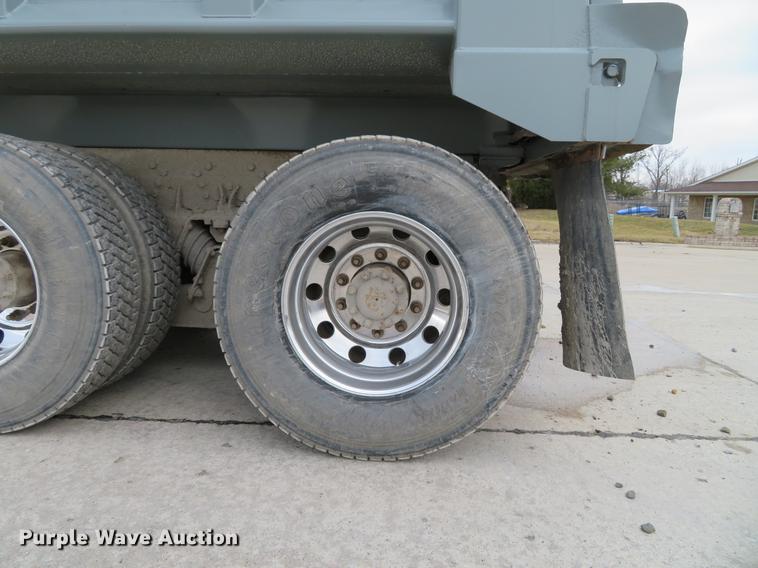 image for item DG3816 2004 Western Star 4900FA dump truck