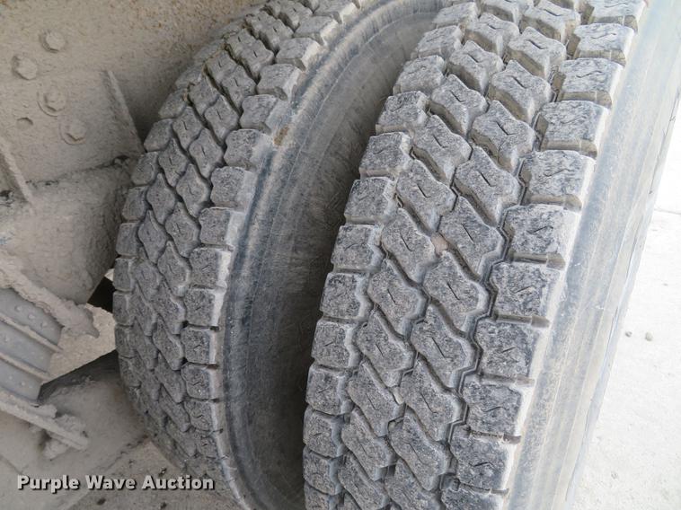 image for item DG3816 2004 Western Star 4900FA dump truck