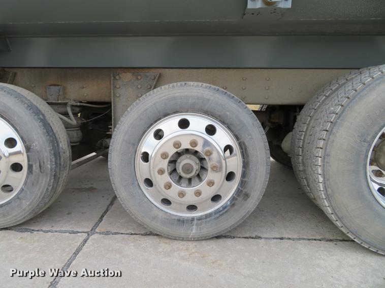 image for item DG3816 2004 Western Star 4900FA dump truck