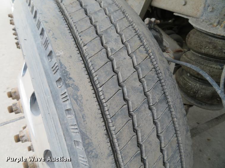 image for item DG3816 2004 Western Star 4900FA dump truck