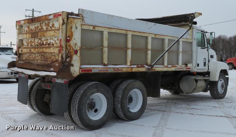 image for item DG3819 1995 Mack CH613 dump truck