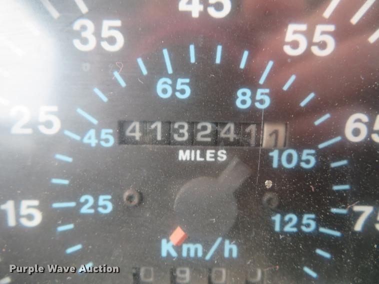 image for item DG3819 1995 Mack CH613 dump truck