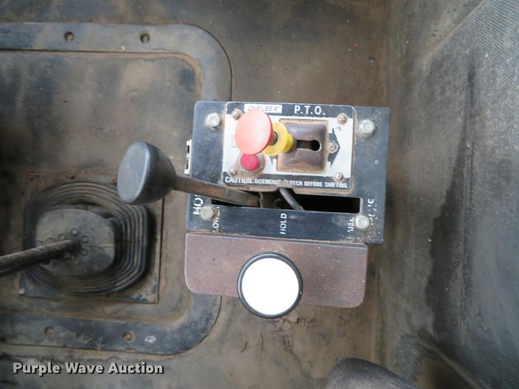 image for item DG3819 1995 Mack CH613 dump truck