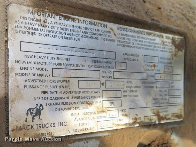 image for item DG3819 1995 Mack CH613 dump truck