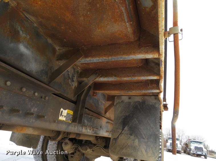 image for item DG3819 1995 Mack CH613 dump truck