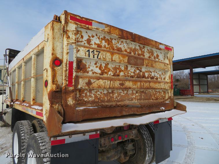 image for item DG3819 1995 Mack CH613 dump truck