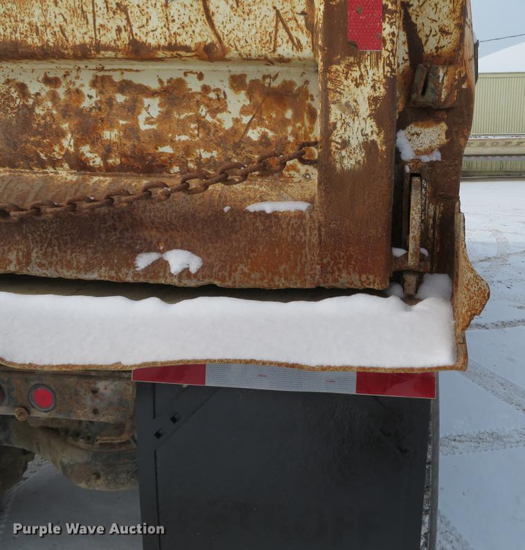 image for item DG3819 1995 Mack CH613 dump truck