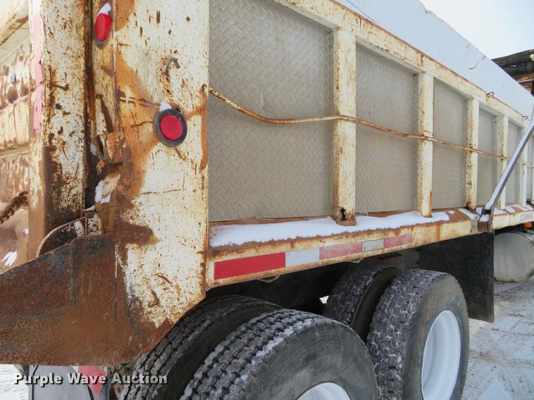 image for item DG3819 1995 Mack CH613 dump truck