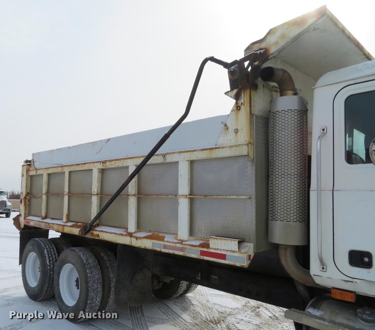 image for item DG3819 1995 Mack CH613 dump truck