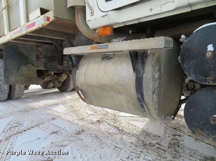 image for item DG3819 1995 Mack CH613 dump truck