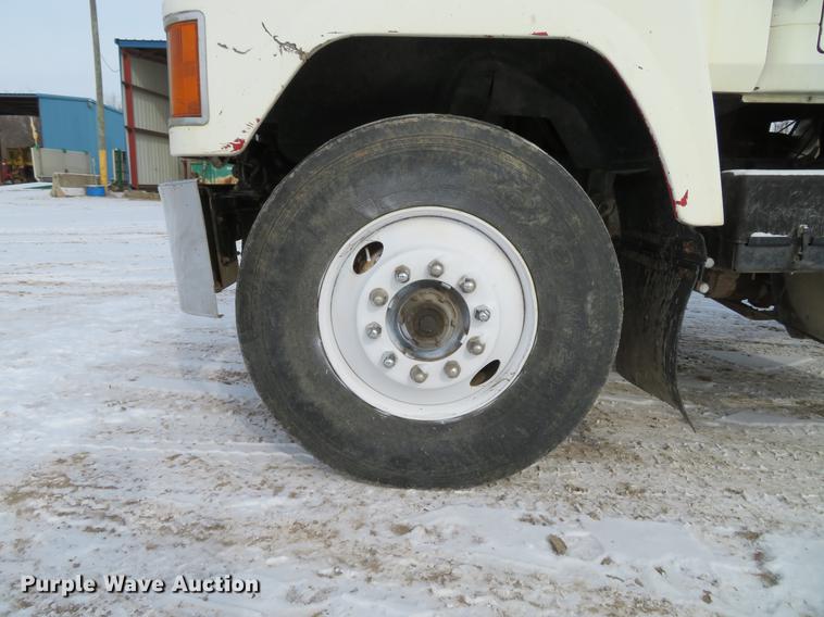 image for item DG3819 1995 Mack CH613 dump truck