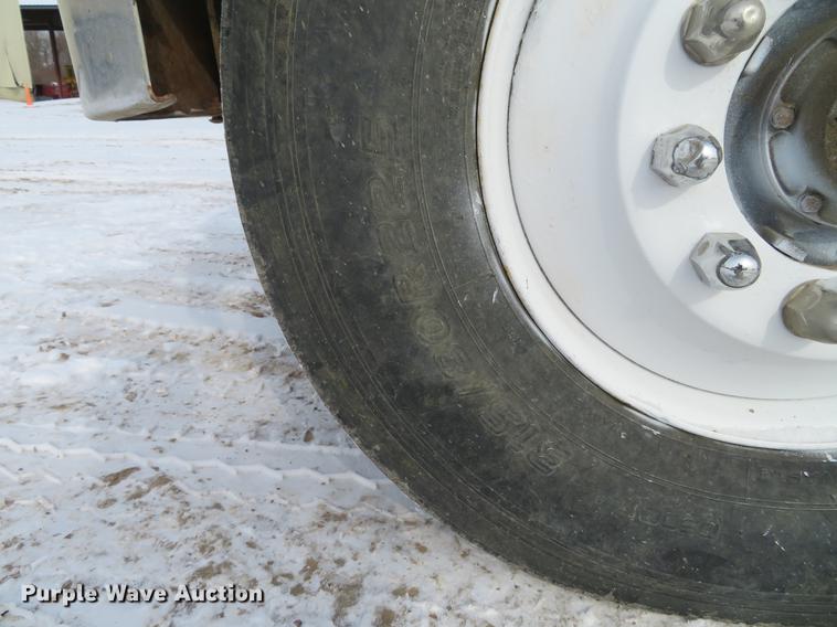 image for item DG3819 1995 Mack CH613 dump truck