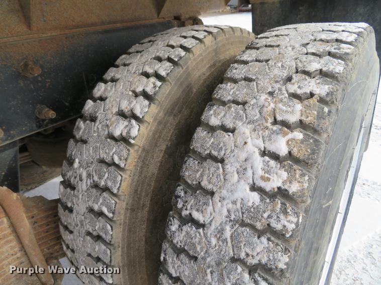 image for item DG3819 1995 Mack CH613 dump truck