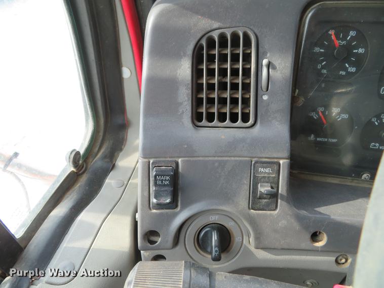 image for item DG3820 2000 Sterling LT9500 dump truck