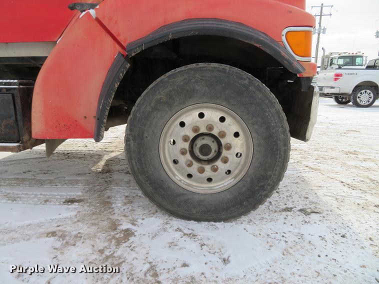 image for item DG3820 2000 Sterling LT9500 dump truck