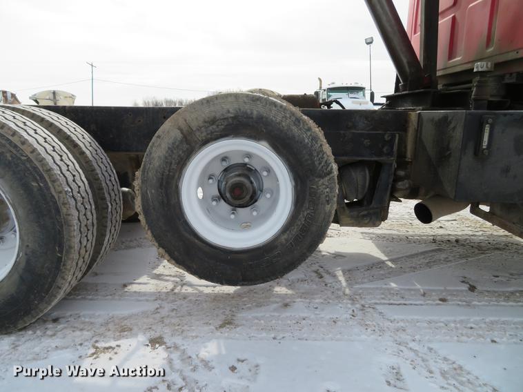 image for item DG3820 2000 Sterling LT9500 dump truck