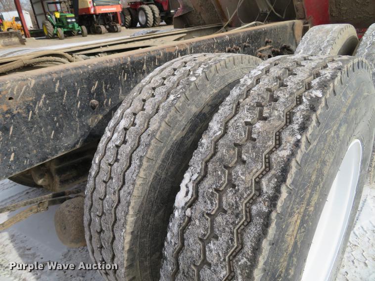 image for item DG3820 2000 Sterling LT9500 dump truck