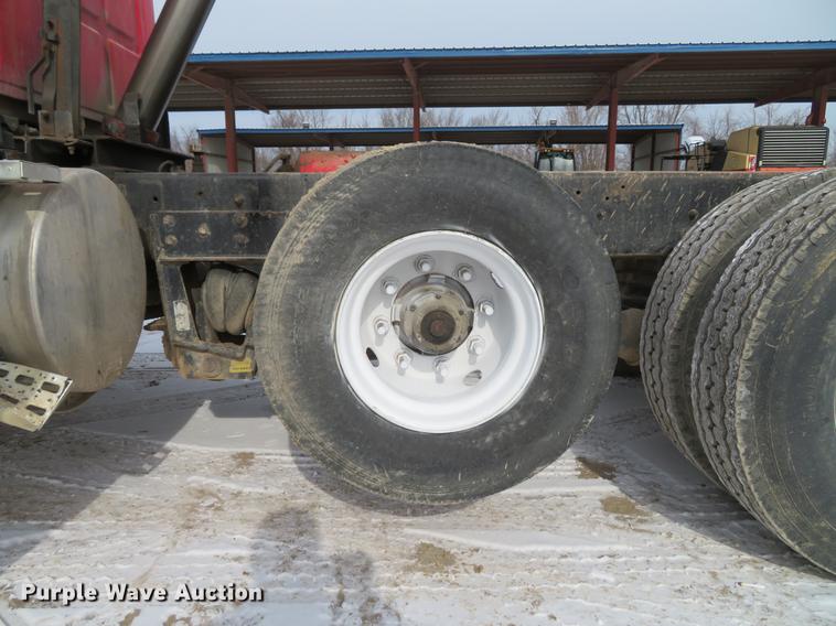 image for item DG3820 2000 Sterling LT9500 dump truck