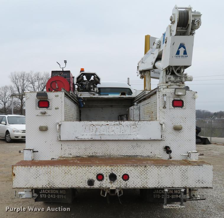 image for item DG3837 1998 GMC C7500 service truck with crane